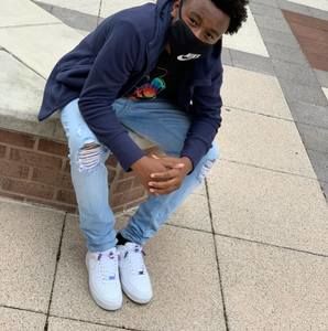 Meet your Posher, Elijah